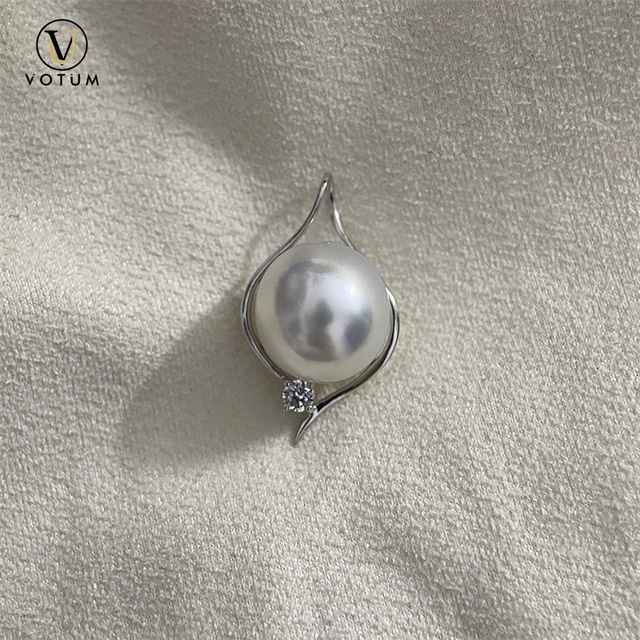 Votum 11-12mm Australian White Pearl Charm Pendant with Natural Sapphire Cultured Pearl Pendant for Necklace Custom Fine Jewelry