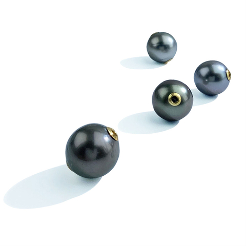 18K Gold Tahitian Black Pearl Pendant