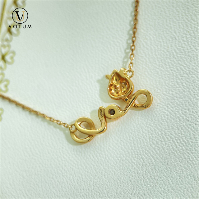 VOTUM Love Flower Shape Diamonds Chain Neckalce Gift for Girl