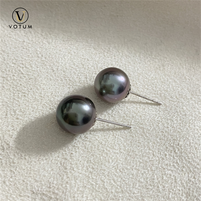 VOTUM Cultured Tahitian Black Pearl Earring Stud