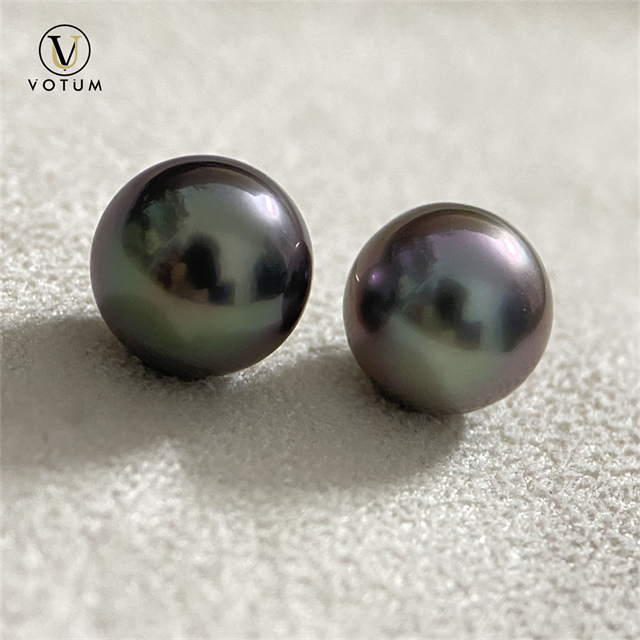 VOTUM Cultured Tahitian Black Pearl Earring Stud