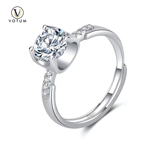 Votum Round Brilliant Moissanite Diamond Bull Head Design s925 Sterling Silver Ring with 18K Gold Plated Luxury Jewelry