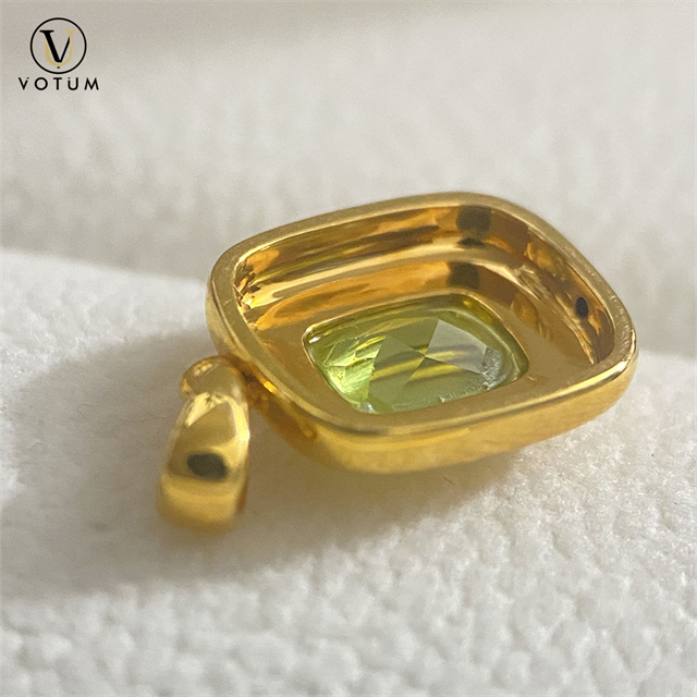 Votum 18K Real Gold Peridot Pendant Charm for Necklace Luxury Au750 Gemstone Necklaces Women Anniversary Custom Fine Jewelry