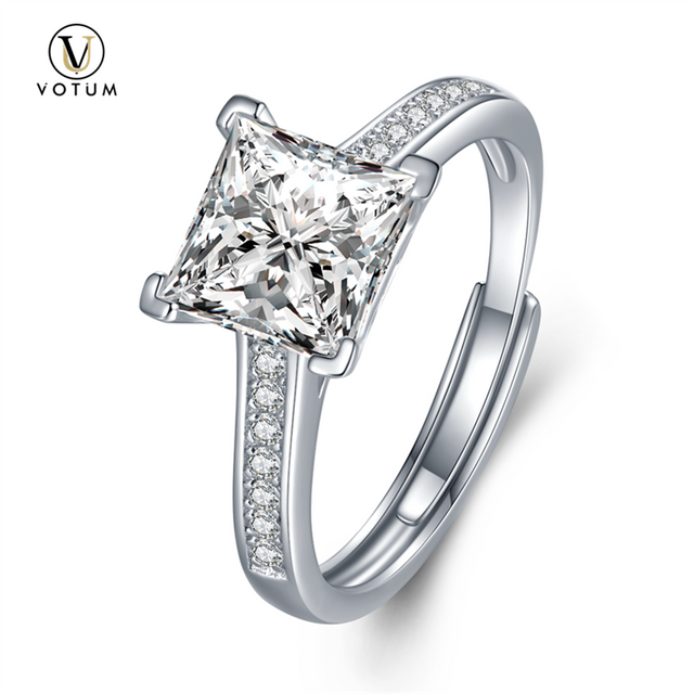 Votum Wholesale Princess Square Cut Gra Moissanite Sparking Engagement Ring with 925 Silver Fashion 18K Gold Plated Wedding Fine Jewelry Jewellery Accessories